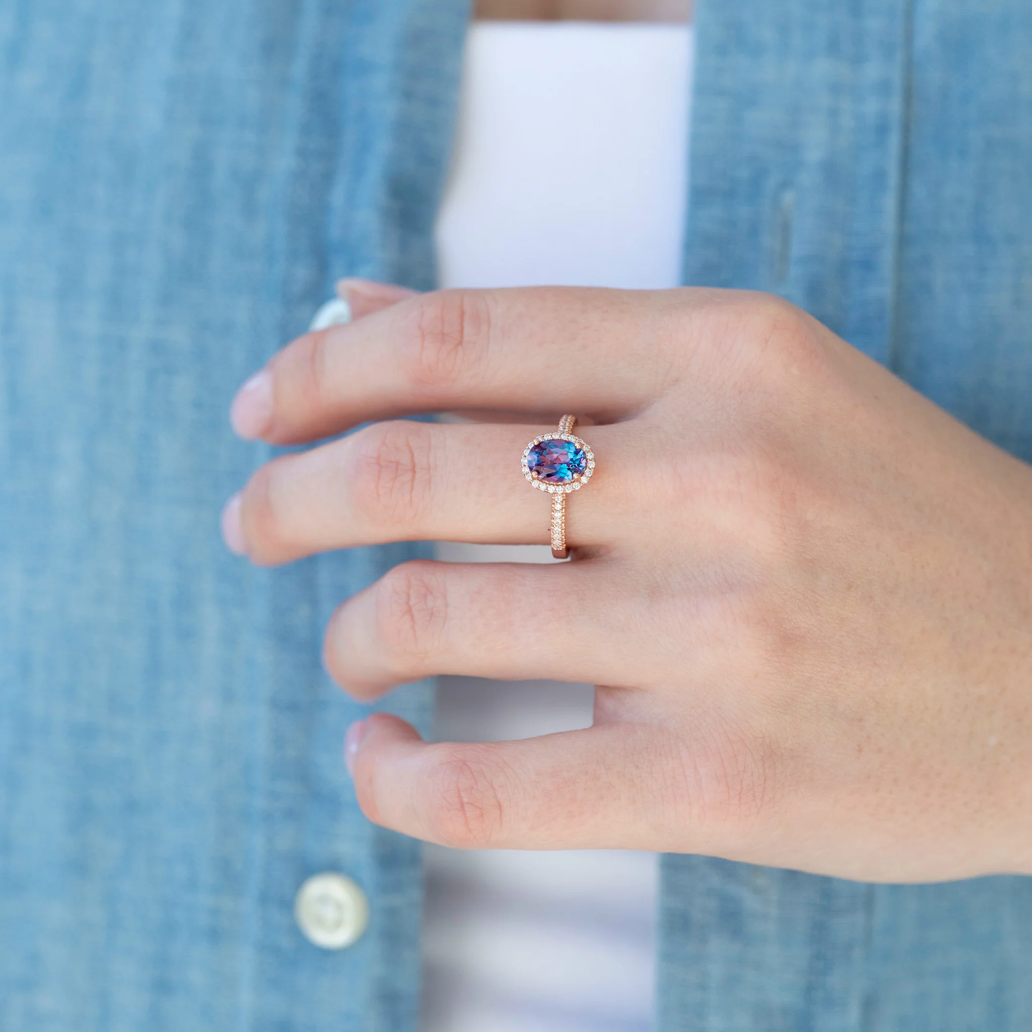 Iris Oval Alexandrite Engagement Ring in 14K Solid Rose Gold - Image 4