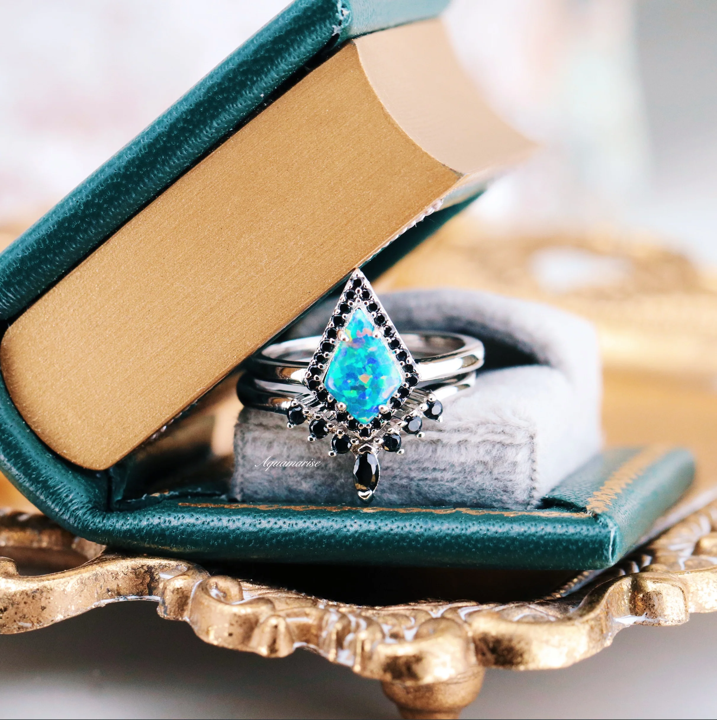 Kite Cut Green Fire Opal & Black Onyx Ring Set in Sterling Silver - Image 5