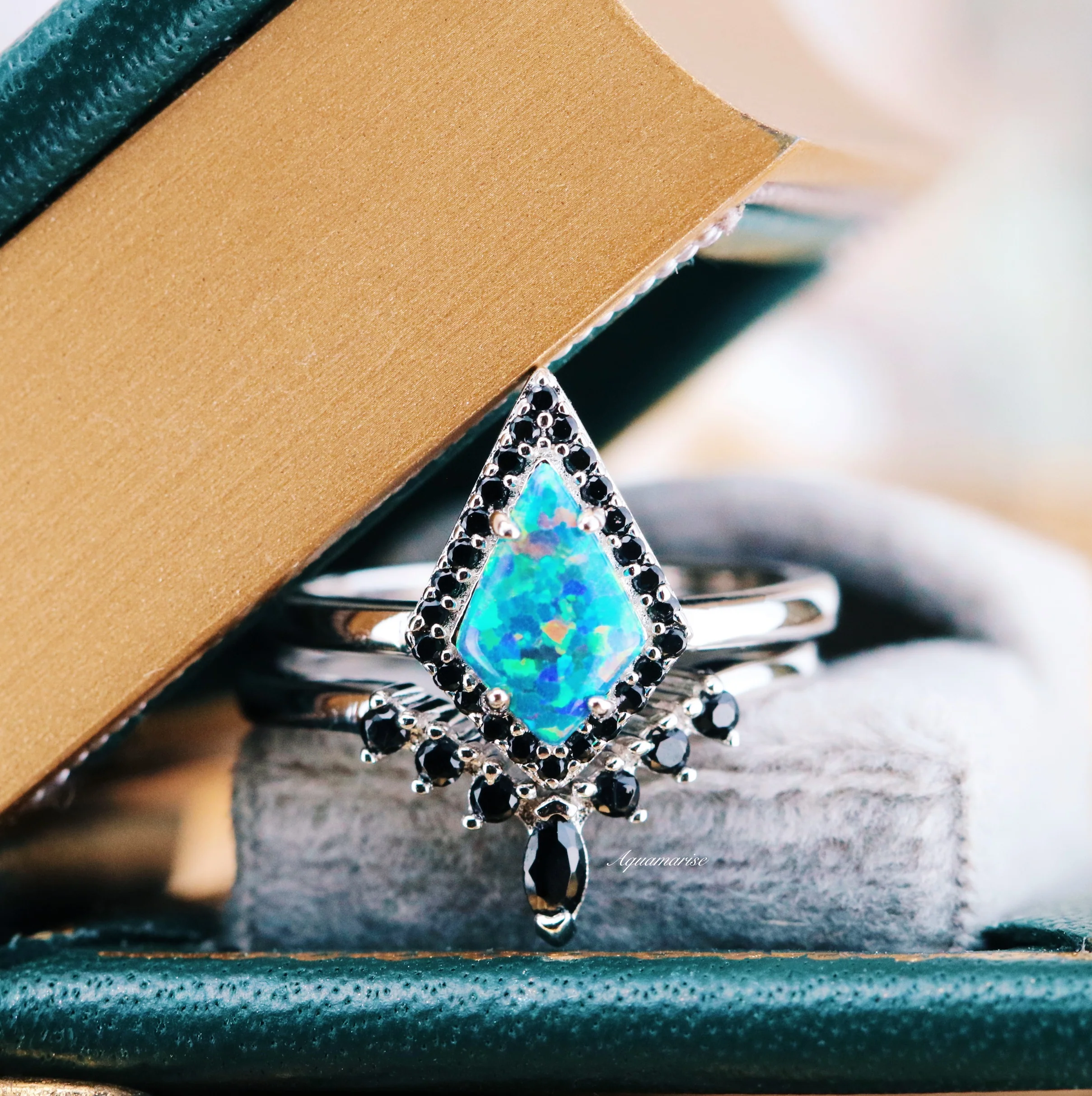 Kite Cut Green Fire Opal & Black Onyx Ring Set in Sterling Silver - Image 4