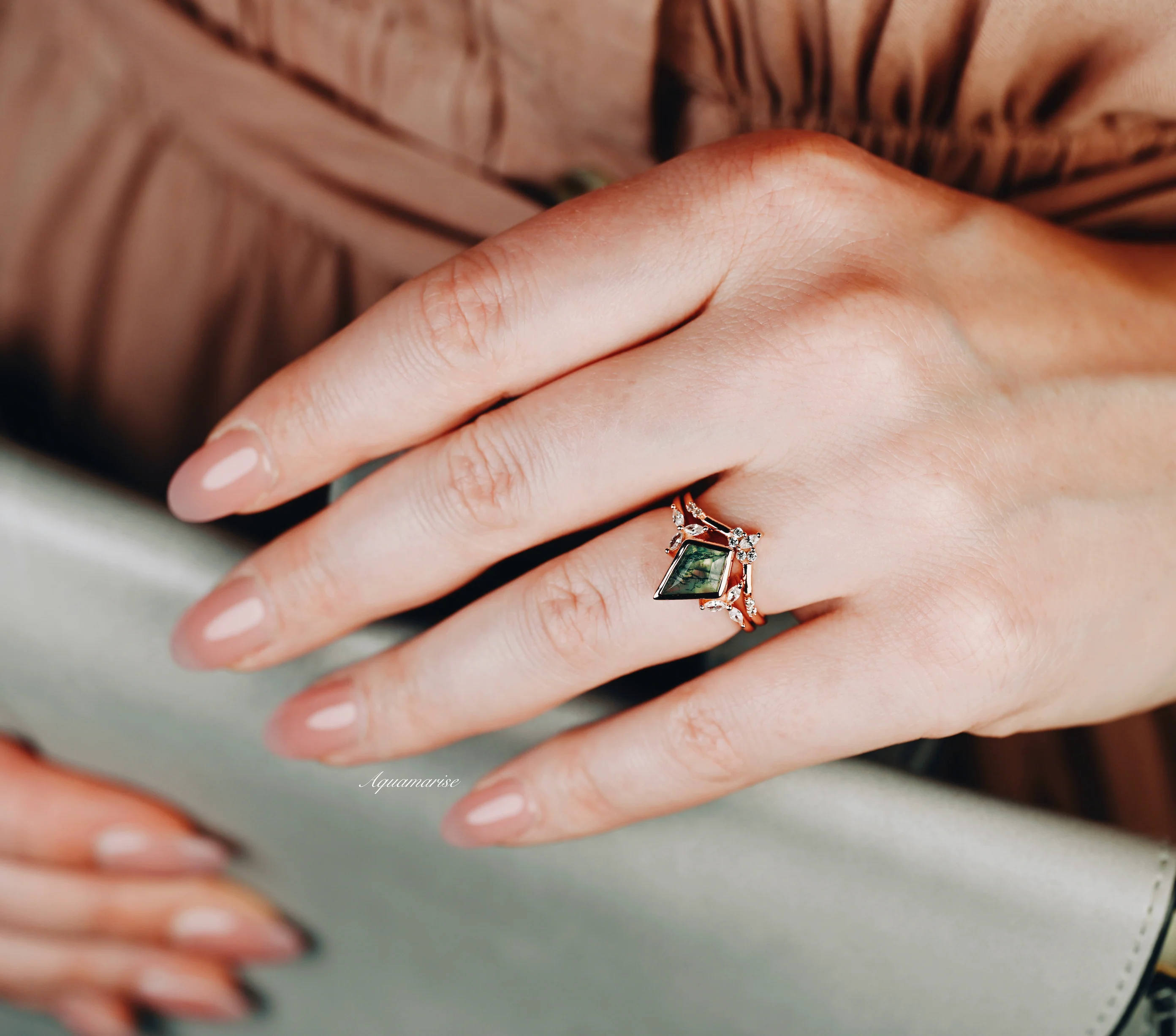 Kite Green Moss Agate Bezel Engagement Ring Set in 14K Solid Rose Gold - Image 4