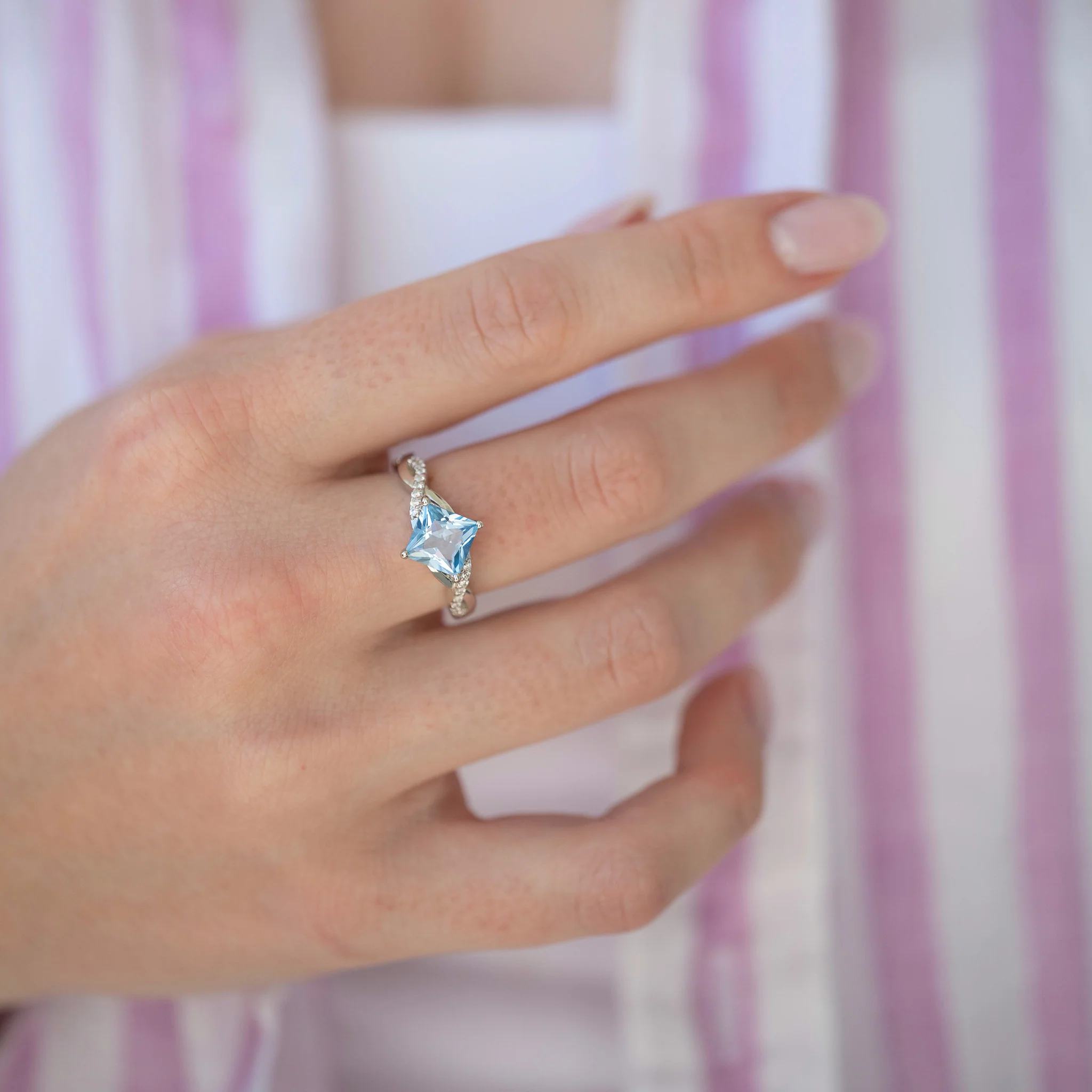 Sophia Twisted Vine Aquamarine Engagement Ring in 14K White Gold - Image 3