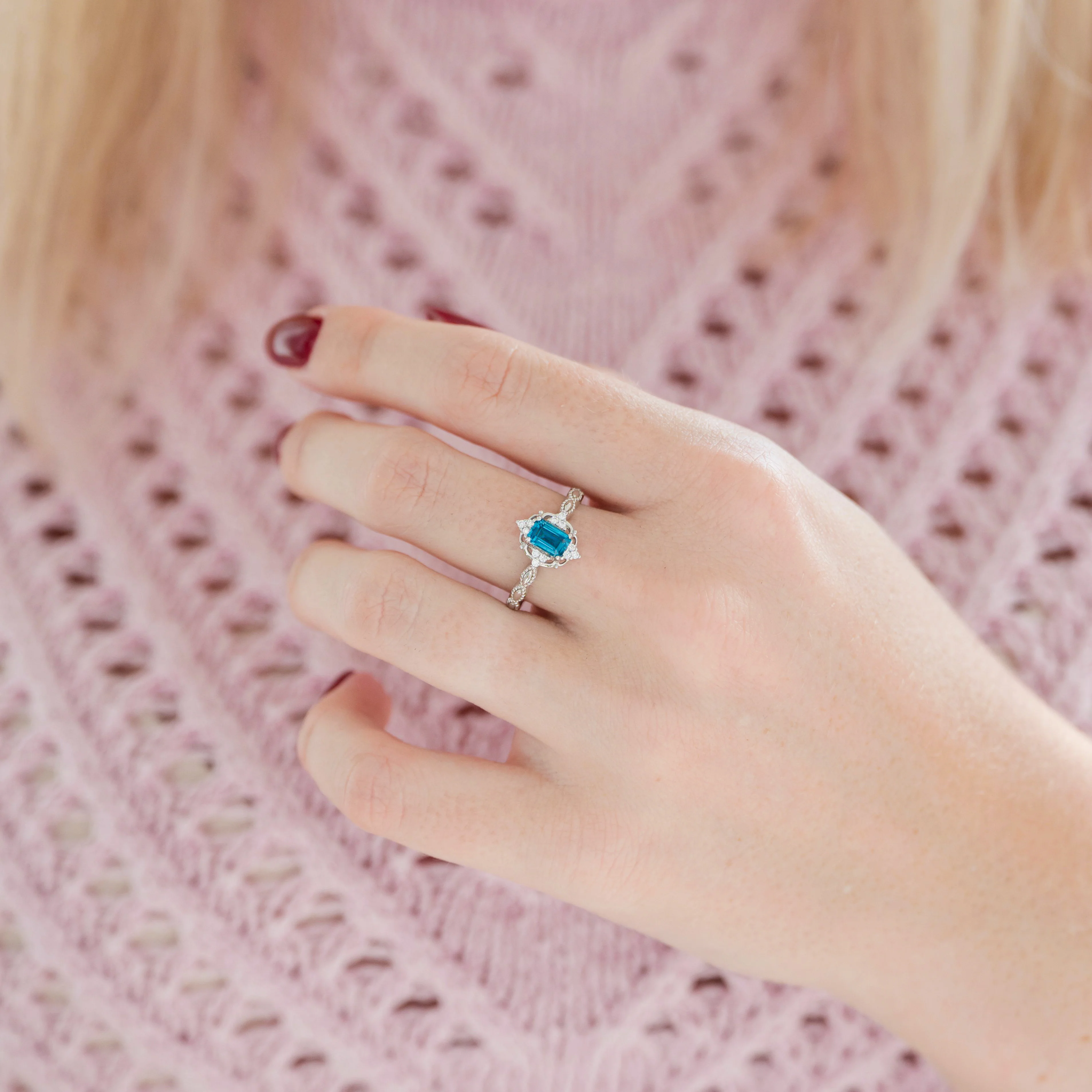 Vintage London Blue Topaz Ring in Sterling Silver - Image 2