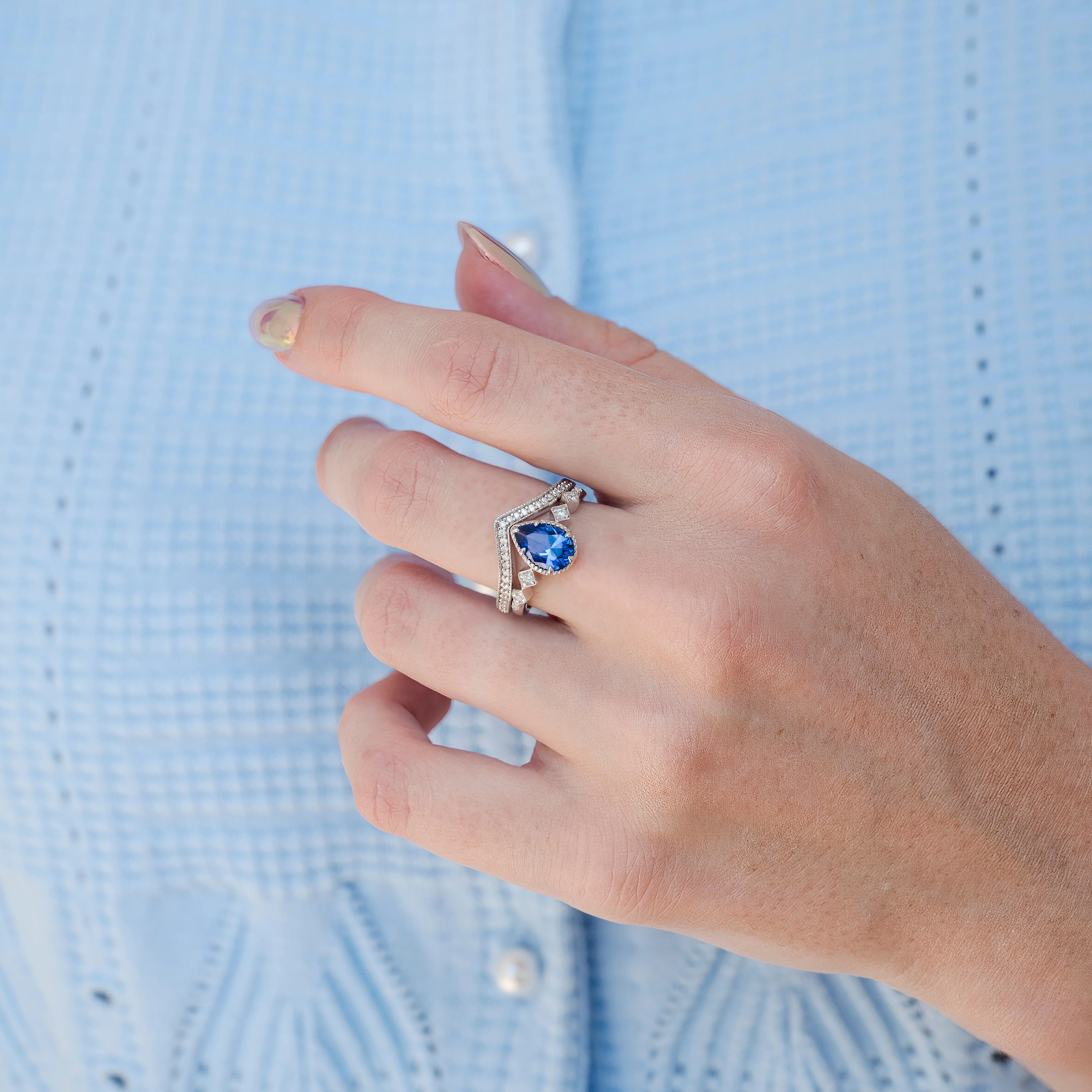Vintage Tanzanite Ring Set in 14K White Gold - Image 2