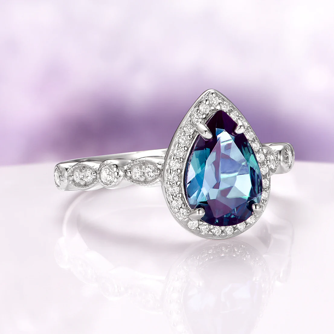Vintage Teardrop Alexandrite Ring in Sterling Silver - Image 2